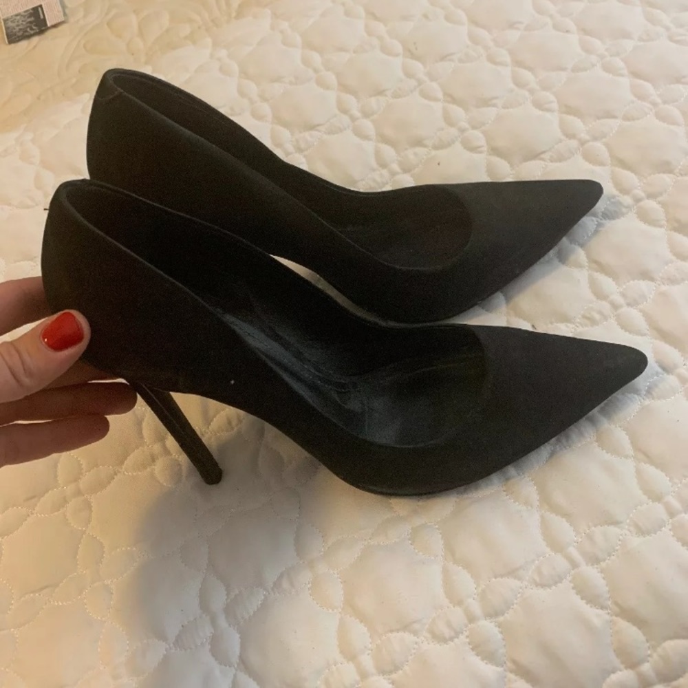 Schutz black leather heels